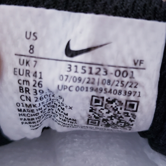 NIKE AIR FORCE 1 MID '07 "TRIPLE BLACK" - 8 US - Picture 9 of 14